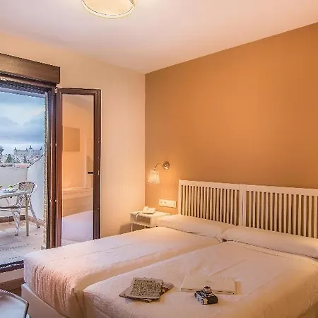 ロス シガラレス 2*