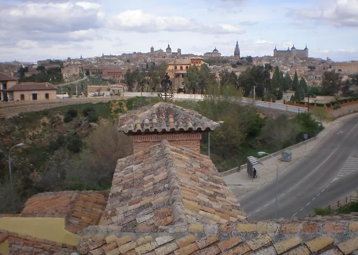 ホテル ロス シガラレス 2*